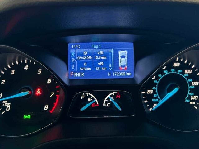 Червоний Форд Фокус, об'ємом двигуна 2 л та пробігом 171 тис. км за 8599 $, фото 11 на Automoto.ua