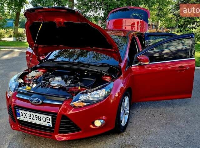 Форд Фокус 2013 в Харькове на Automoto.ua Красный Форд Фокус, объемом двигателя 1 л и пробегом 85 тыс. км за 8470 $, фото 49 на Automoto.ua