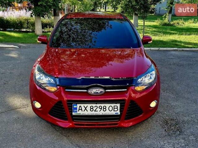 Форд Фокус 2013 в Харькове на Automoto.ua Красный Форд Фокус, объемом двигателя 1 л и пробегом 85 тыс. км за 8470 $, фото 5 на Automoto.ua