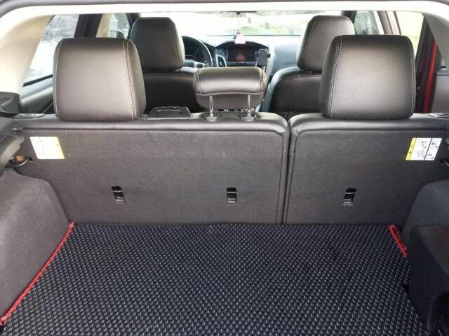 Красный Форд Фокус, объемом двигателя 2 л и пробегом 120 тыс. км за 8000 $, фото 7 на Automoto.ua