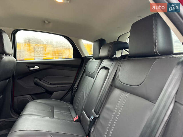 Червоний Форд Фокус, об'ємом двигуна 2 л та пробігом 144 тис. км за 8800 $, фото 39 на Automoto.ua