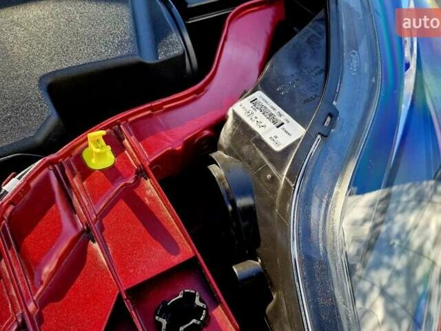 Форд Фокус 2013 в Харькове на Automoto.ua Красный Форд Фокус, объемом двигателя 1 л и пробегом 85 тыс. км за 8470 $, фото 58 на Automoto.ua