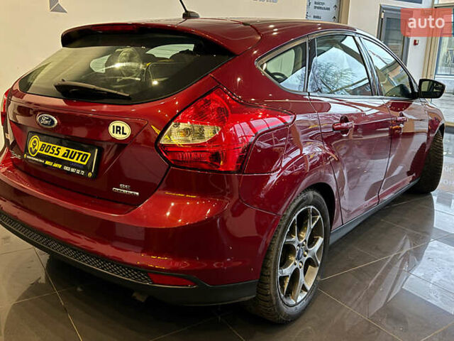 Червоний Форд Фокус, об'ємом двигуна 2 л та пробігом 171 тис. км за 8599 $, фото 6 на Automoto.ua