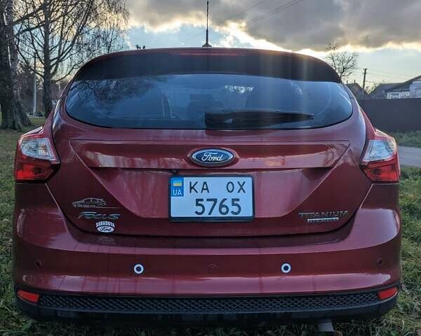 Червоний Форд Фокус, об'ємом двигуна 2 л та пробігом 120 тис. км за 7999 $, фото 5 на Automoto.ua