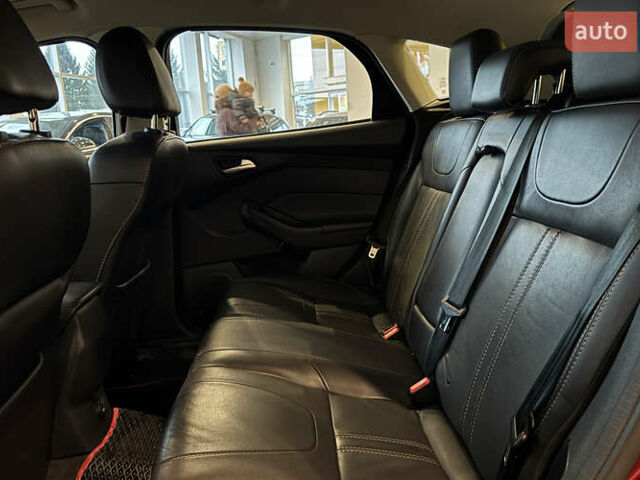 Червоний Форд Фокус, об'ємом двигуна 2 л та пробігом 171 тис. км за 8599 $, фото 18 на Automoto.ua