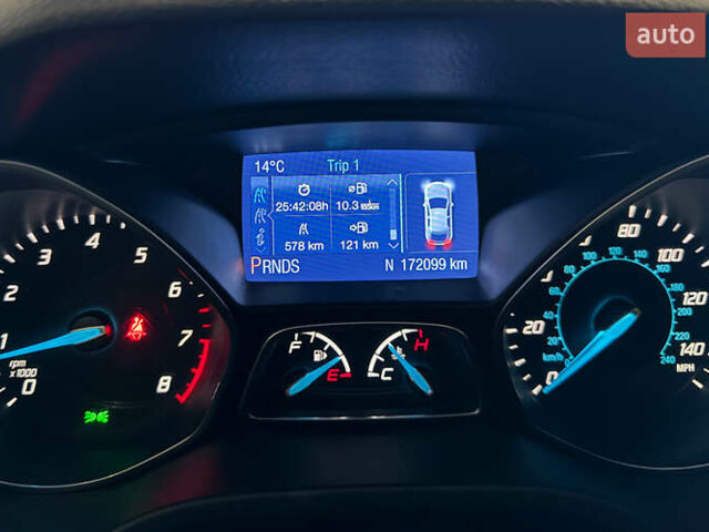 Червоний Форд Фокус, об'ємом двигуна 2 л та пробігом 171 тис. км за 8599 $, фото 11 на Automoto.ua