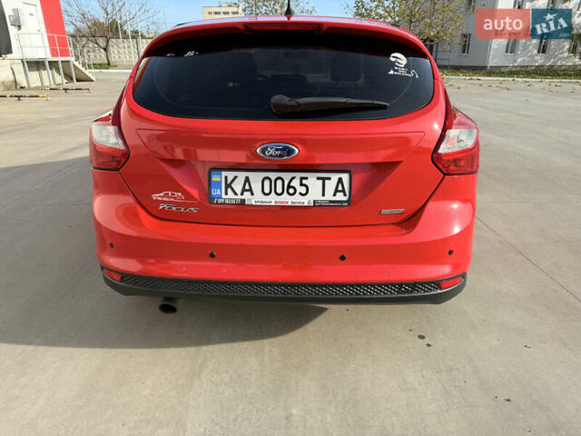 Красный Форд Фокус, объемом двигателя 1 л и пробегом 209 тыс. км за 6700 $, фото 10 на Automoto.ua