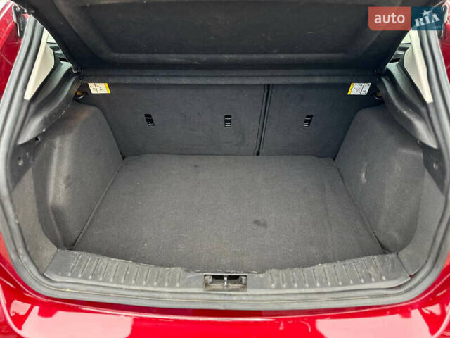 Червоний Форд Фокус, об'ємом двигуна 2 л та пробігом 144 тис. км за 8800 $, фото 22 на Automoto.ua