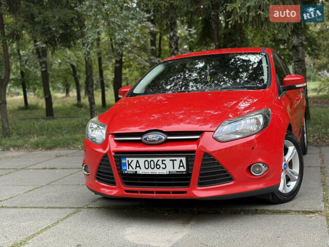 Красный Форд Фокус, объемом двигателя 1 л и пробегом 205 тыс. км за 5999 $, фото 5 на Automoto.ua