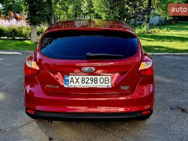 Форд Фокус 2013 в Харькове на Automoto.ua Красный Форд Фокус, объемом двигателя 1 л и пробегом 85 тыс. км за 8470 $, фото 23 на Automoto.ua