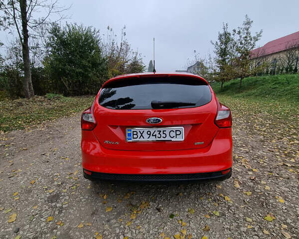 Форд Фокус 2013 в Хмельницком на Automoto.ua Красный Форд Фокус, объемом двигателя 1 л и пробегом 143 тыс. км за 7300 $, фото 6 на Automoto.ua