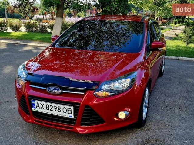 Форд Фокус 2013 в Харькове на Automoto.ua Красный Форд Фокус, объемом двигателя 1 л и пробегом 85 тыс. км за 8470 $, фото 19 на Automoto.ua