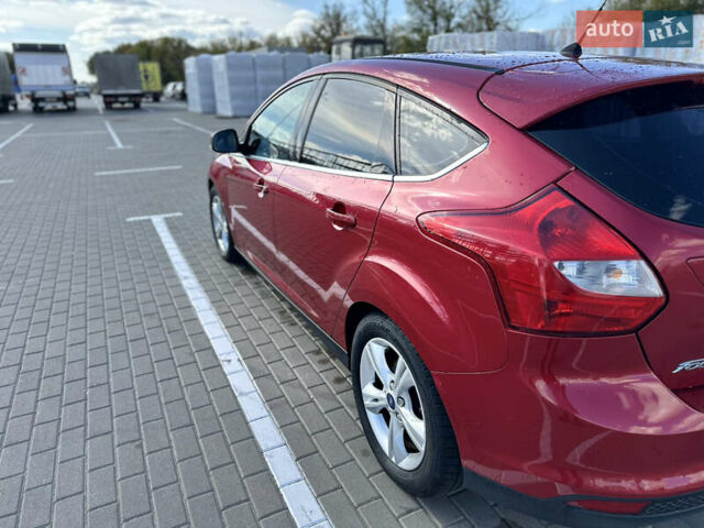 Червоний Форд Фокус, об'ємом двигуна 1 л та пробігом 143 тис. км за 7400 $, фото 6 на Automoto.ua