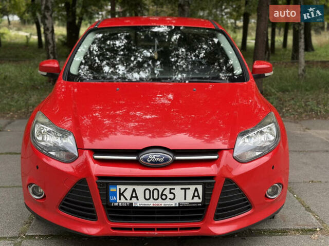 Красный Форд Фокус, объемом двигателя 1 л и пробегом 205 тыс. км за 5999 $, фото 11 на Automoto.ua