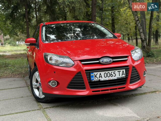 Красный Форд Фокус, объемом двигателя 1 л и пробегом 205 тыс. км за 5999 $, фото 6 на Automoto.ua