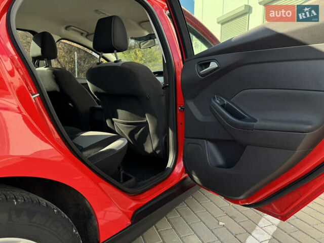Червоний Форд Фокус, об'ємом двигуна 1 л та пробігом 160 тис. км за 6500 $, фото 14 на Automoto.ua
