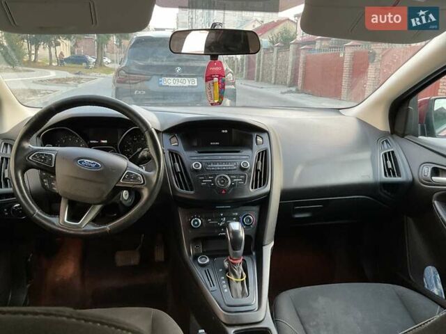 Красный Форд Фокус, объемом двигателя 2 л и пробегом 167 тыс. км за 7300 $, фото 16 на Automoto.ua