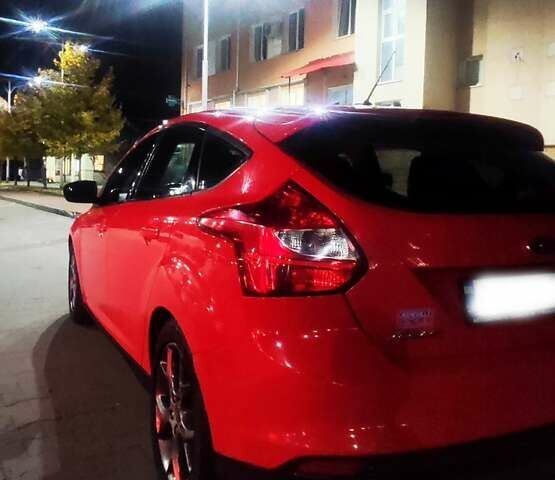 Червоний Форд Фокус, об'ємом двигуна 2 л та пробігом 206 тис. км за 8300 $, фото 5 на Automoto.ua