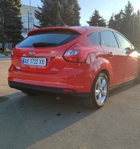 Красный Форд Фокус, объемом двигателя 2 л и пробегом 171 тыс. км за 8700 $, фото 4 на Automoto.ua