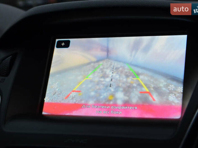 Красный Форд Фокус, объемом двигателя 2 л и пробегом 189 тыс. км за 8500 $, фото 11 на Automoto.ua