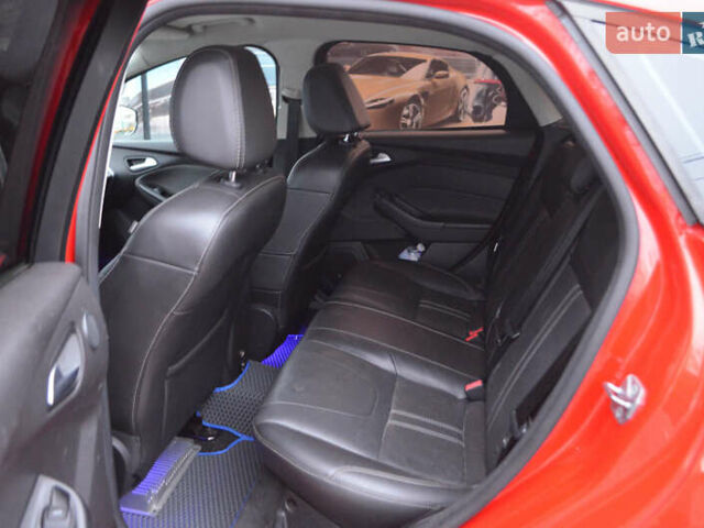 Красный Форд Фокус, объемом двигателя 2 л и пробегом 189 тыс. км за 8500 $, фото 24 на Automoto.ua