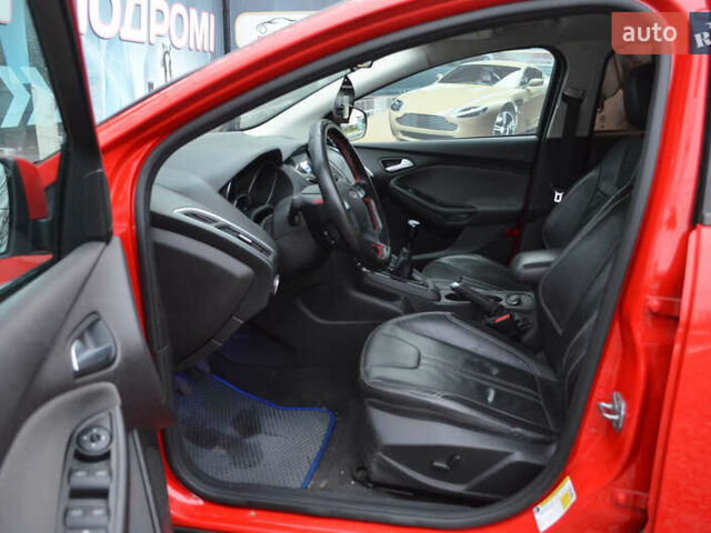 Красный Форд Фокус, объемом двигателя 2 л и пробегом 189 тыс. км за 8500 $, фото 26 на Automoto.ua