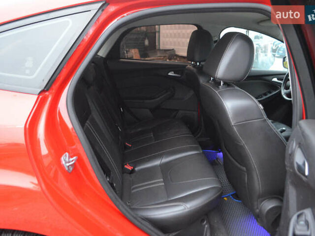 Красный Форд Фокус, объемом двигателя 2 л и пробегом 189 тыс. км за 8500 $, фото 22 на Automoto.ua