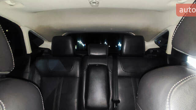 Червоний Форд Фокус, об'ємом двигуна 2 л та пробігом 206 тис. км за 8300 $, фото 12 на Automoto.ua