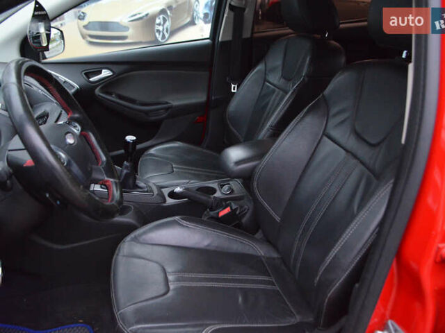 Красный Форд Фокус, объемом двигателя 2 л и пробегом 189 тыс. км за 8500 $, фото 25 на Automoto.ua