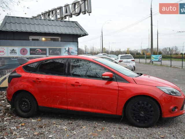 Красный Форд Фокус, объемом двигателя 2 л и пробегом 189 тыс. км за 8500 $, фото 6 на Automoto.ua