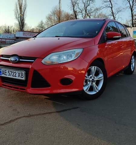 Красный Форд Фокус, объемом двигателя 2 л и пробегом 171 тыс. км за 8700 $, фото 1 на Automoto.ua