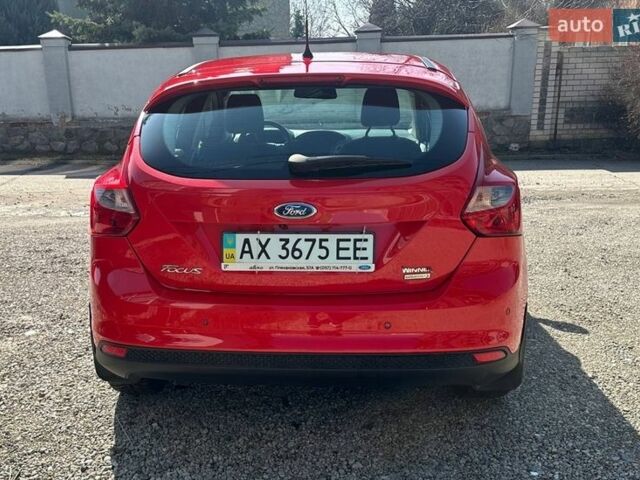 Красный Форд Фокус, объемом двигателя 1 л и пробегом 67 тыс. км за 8299 $, фото 4 на Automoto.ua