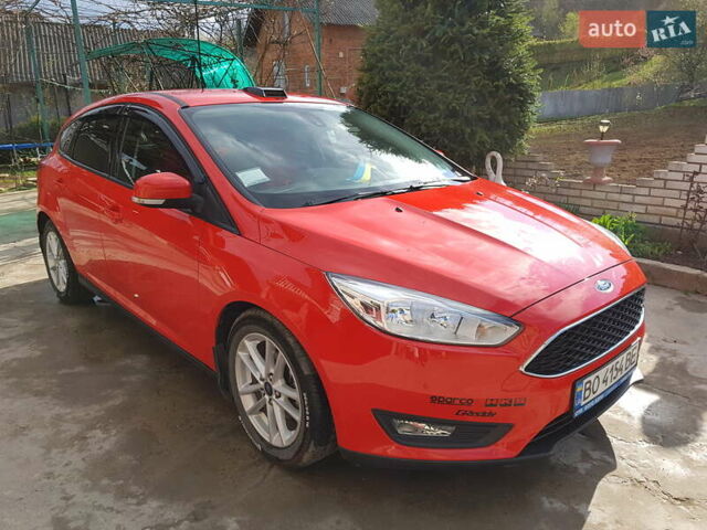 Форд Фокус 2015 в Ивано-Франковске на Automoto.ua Красный Форд Фокус, объемом двигателя 1 л и пробегом 38 тыс. км за 16526 $, фото 3 на Automoto.ua