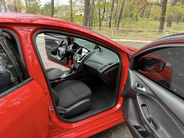 Форд Фокус 2015 в Киеве на Automoto.ua Красный Форд Фокус, объемом двигателя 2 л и пробегом 185 тыс. км за 7400 $, фото 19 на Automoto.ua