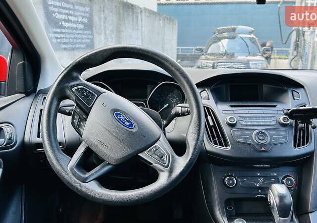 Форд Фокус 2015 у Києві на Automoto.ua Червоний Форд Фокус, об'ємом двигуна 2 л та пробігом 215 тис. км за 7900 $, фото 7 на Automoto.ua