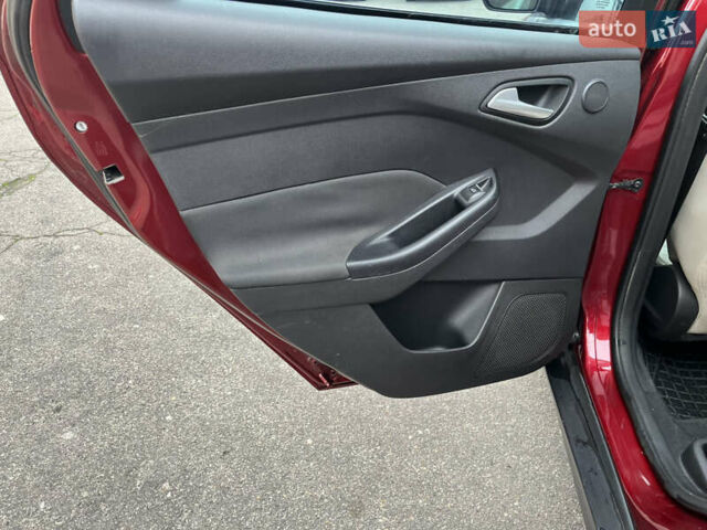 Червоний Форд Фокус, об'ємом двигуна 2 л та пробігом 219 тис. км за 8500 $, фото 38 на Automoto.ua