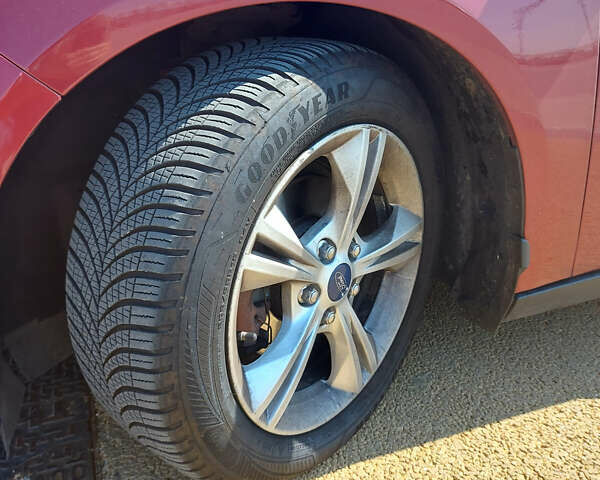 Червоний Форд Фокус, об'ємом двигуна 2 л та пробігом 270 тис. км за 8200 $, фото 6 на Automoto.ua