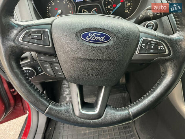 Червоний Форд Фокус, об'ємом двигуна 2 л та пробігом 219 тис. км за 8500 $, фото 24 на Automoto.ua