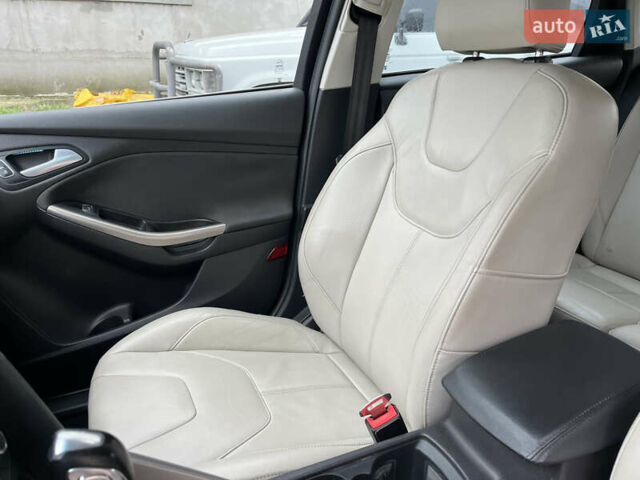 Червоний Форд Фокус, об'ємом двигуна 2 л та пробігом 219 тис. км за 8500 $, фото 32 на Automoto.ua