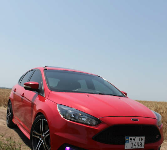 Красный Форд Фокус, объемом двигателя 2 л и пробегом 161 тыс. км за 12300 $, фото 13 на Automoto.ua