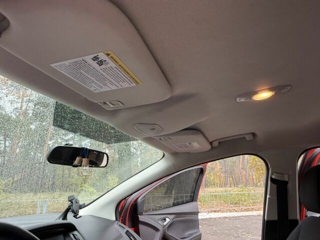 Форд Фокус 2015 в Киеве на Automoto.ua Красный Форд Фокус, объемом двигателя 2 л и пробегом 185 тыс. км за 7400 $, фото 17 на Automoto.ua