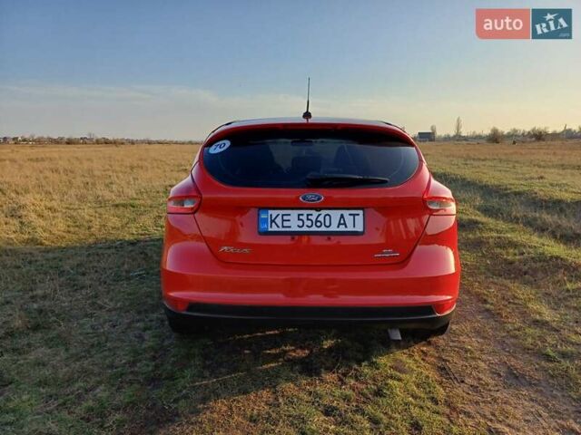 Червоний Форд Фокус, об'ємом двигуна 2 л та пробігом 150 тис. км за 7400 $, фото 3 на Automoto.ua