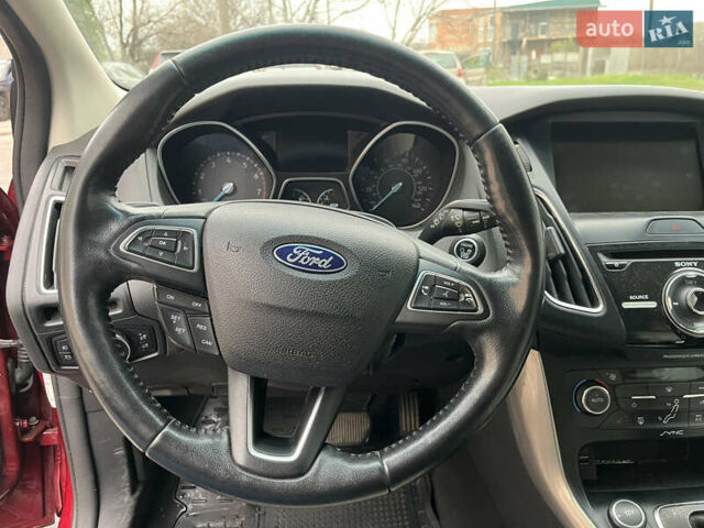 Червоний Форд Фокус, об'ємом двигуна 2 л та пробігом 219 тис. км за 8500 $, фото 16 на Automoto.ua