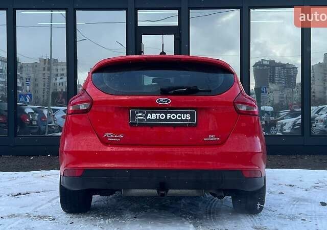 Червоний Форд Фокус, об'ємом двигуна 2 л та пробігом 286 тис. км за 9500 $, фото 6 на Automoto.ua