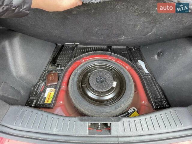 Красный Форд Фокус, объемом двигателя 2 л и пробегом 197 тыс. км за 8500 $, фото 19 на Automoto.ua