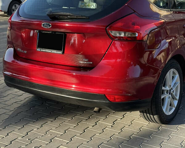 Красный Форд Фокус, объемом двигателя 2 л и пробегом 258 тыс. км за 6500 $, фото 3 на Automoto.ua