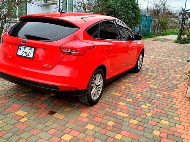 Красный Форд Фокус, объемом двигателя 2 л и пробегом 157 тыс. км за 8777 $, фото 3 на Automoto.ua
