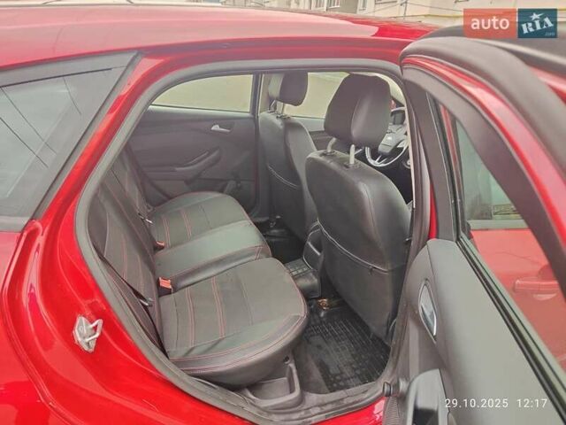 Красный Форд Фокус, объемом двигателя 1 л и пробегом 106 тыс. км за 6700 $, фото 10 на Automoto.ua