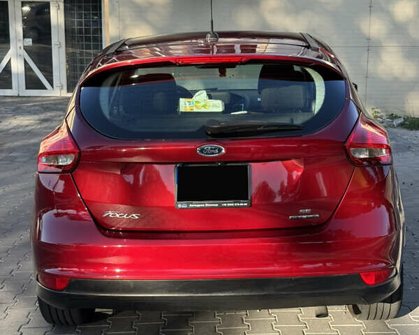 Красный Форд Фокус, объемом двигателя 2 л и пробегом 258 тыс. км за 6500 $, фото 5 на Automoto.ua