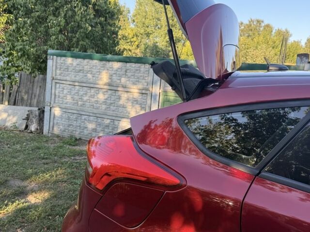 Красный Форд Фокус, объемом двигателя 2 л и пробегом 151 тыс. км за 7300 $, фото 2 на Automoto.ua